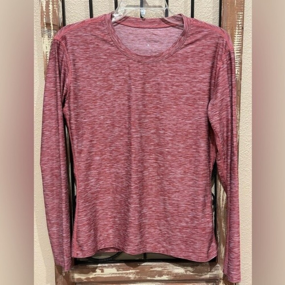 Women’s long sleeve active top